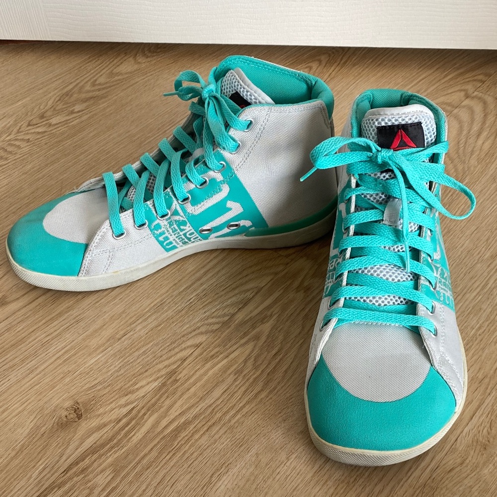 Reebok Women’s CrossFit Shoes Size 9.5 Training Gym High Tops